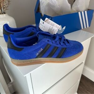 New Adidas Gazelle Blue women’s shoes